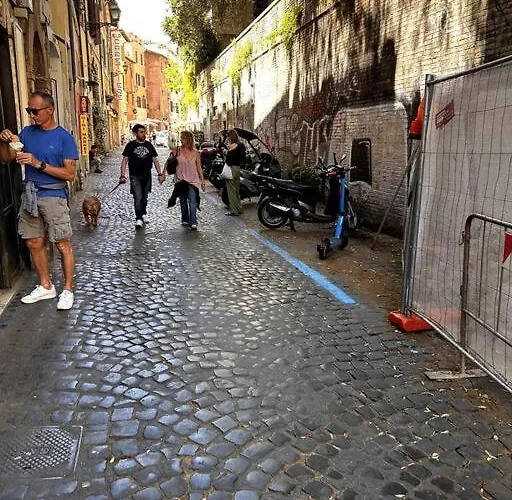 Benedetta House Trastevere * Рим